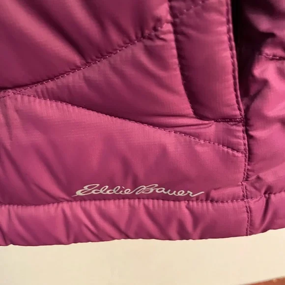 Eddie Bauer Women’s Down Puffer Vest, appears New without tags, Medium. - Picture 2 of 8